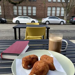 Moreno with rissoles and coxinha