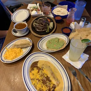 #6, guacamole tostada and beef fajitas