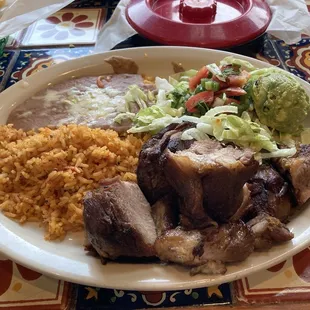 Carnitas with refried instead of borracho beans