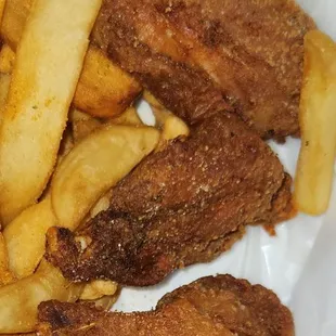 Fried turkey wings &amp; fries