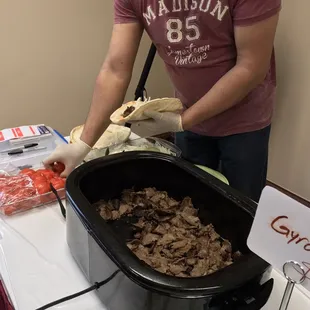 Preparing Turkish Gyros!