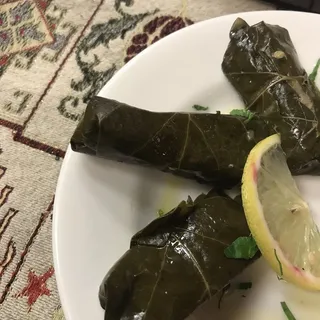Cold 5 Piece Stuffed Grape Leaves