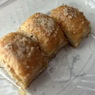 Baklava (Walnut)