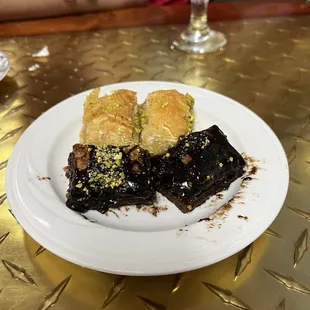 Pistachio and chocolate baklava