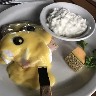 Eggs Benedict