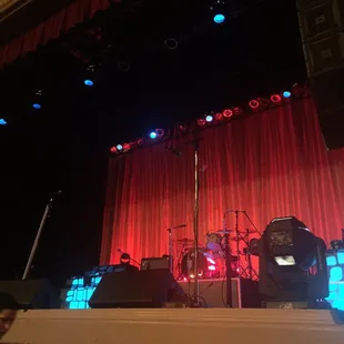 Waiting for Chris Isaak