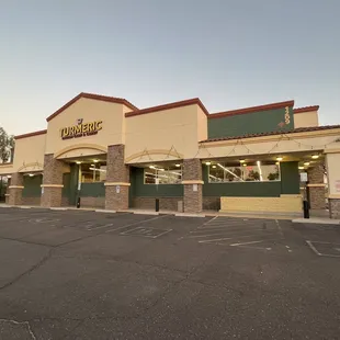 the outside of a restaurant