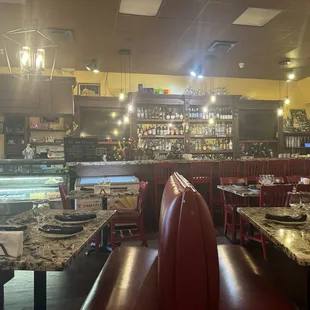 Restaurant bar