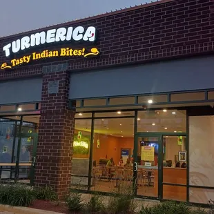 the outside of a restaurant