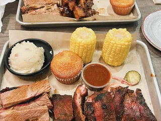 Famous Dave's