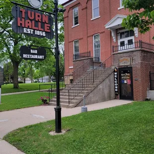the entrance to the restaurant