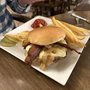 Three Napkin Cheeseburger