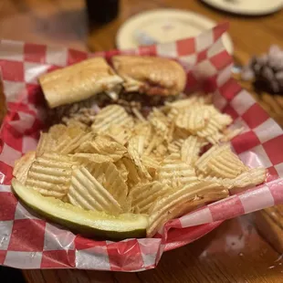 Turoni's Pizzery & Brewery