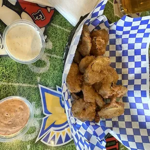 Fried pickles!!