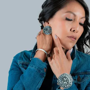 Native American Jewelry Shop run by artists