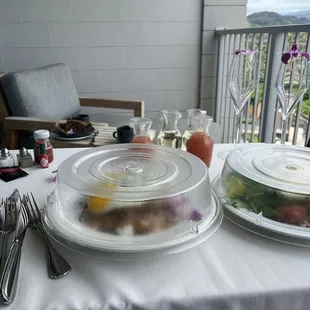 Room service on the lanai