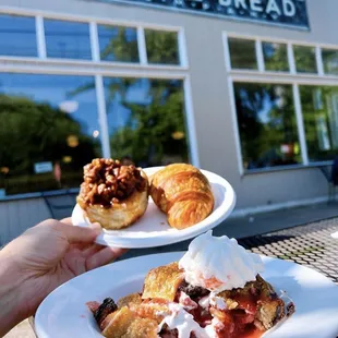 Strawberry rhubarb pie