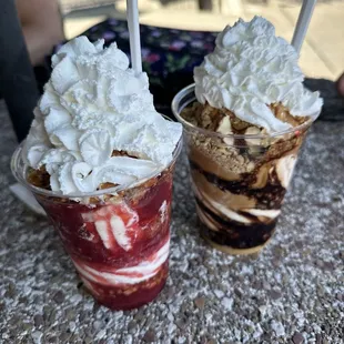 Strawberry pretzel parfait &amp; peanut butter parfait