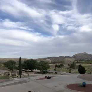 Pretty views, terrible restaurant.