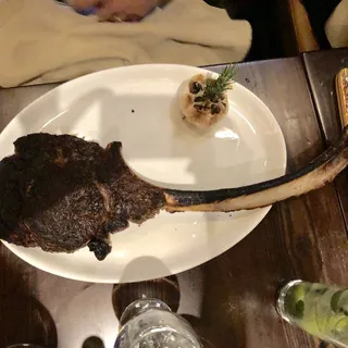 Long Bone Dry Aged Tomahawk Ribeye