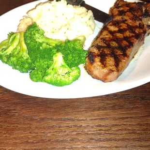 Steak, broccoli , garlic mashed potatoes