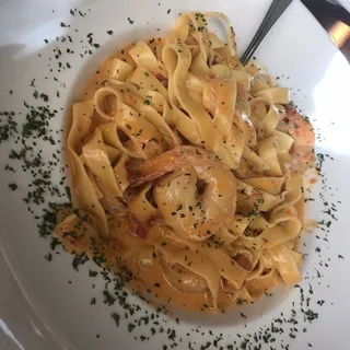 Fettuccine Vodka with Shrimp