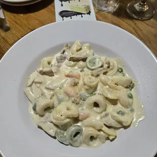Tri-color tortellini with chicken