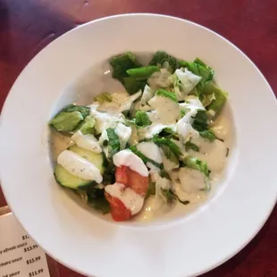 Small tossed salad with ranch.