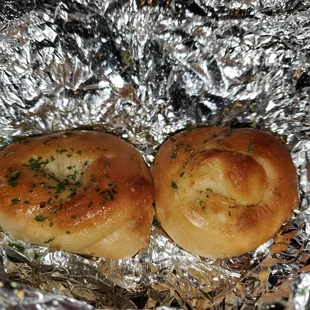 Garlic knots