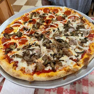 Large ny style pizza