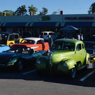Tuscarawas Pizzeria Car Cruise