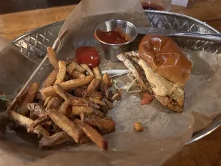 Tusk & Trotter American Brasserie