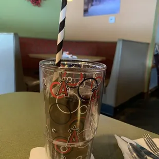 Kudos to owner, Mark Tussey, for PAPER STRAWS!!!! Awesome food and AND respectful of our environment. #yaytusseys