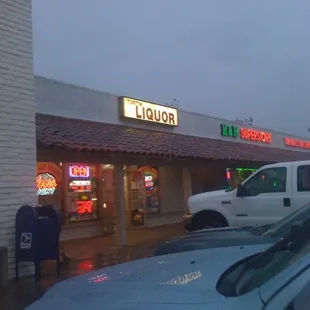 the outside of a liquor store
