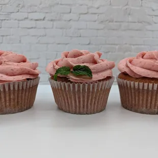 Strawberry cupcakes with strawberry buttercream