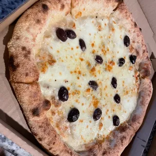 Quattro Formaggi Pizza (4 Cheese)