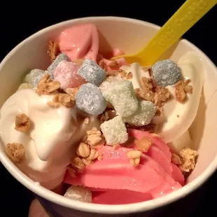 Mango, pomegranate, watermelon sherbet and premium tart w/ crunchy oats and mochi toppings:)