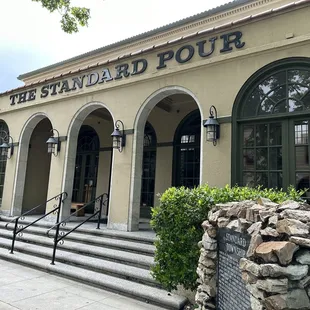 Standard pour brewhouse in the hamlet of standard