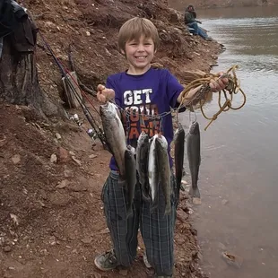 We do pretty good fishing at Melones !