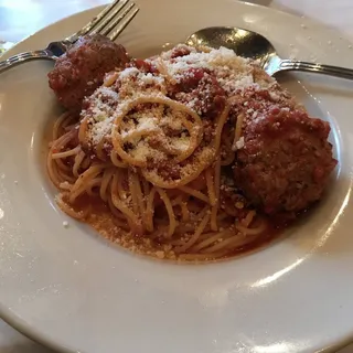 Kids Spaghetti & Meatball