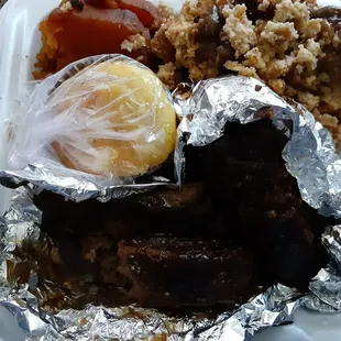 Meatloaf,  dressing and yams. The food was not good at all