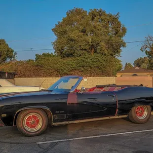 TUXIES JUICES CAR SHOW RIVERSIDE CALIFORNIA IS A GREAT COMMUNITY EVENT!