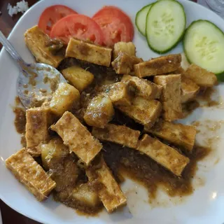 Tofu & Pineapple (Dau Hu Kho Thom)