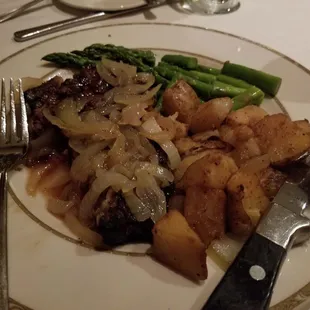 steak, potatoes, and asparagus