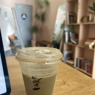 Hojicha with oatmilk and vanilla bean sweetener