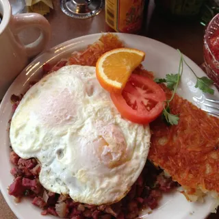 Corned Beef Hash & Eggs