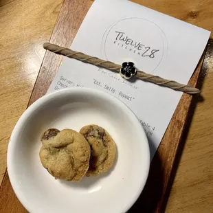 Sweet tiny dessert nibbles