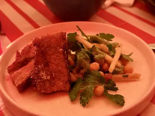Golden Gate Saloon