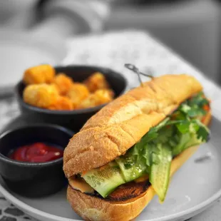 Banh Mi | @whaevaeats