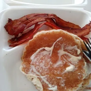 Pancakes &amp; Bacon